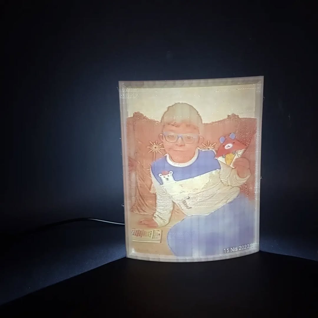 3D Baski Resim2 Lithopane(Isikli Resim) - Metin Atiktürk 3D